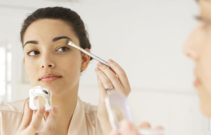 Makeup Tanpa Riasan & Tips untuk Tampilan Cantik Alami