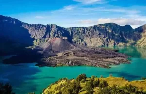 Gunung Rinjani: Keindahan Alam yang Menakjubkan dan Petualangan Tak Terlupakan